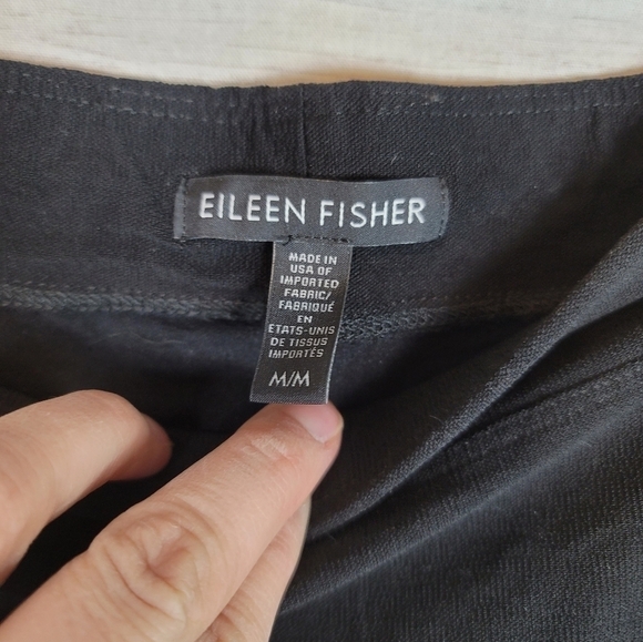 EILEEN FISHER BLACK CREPE LEGGINGS, SZ MEDIUM - Picture 2 of 7